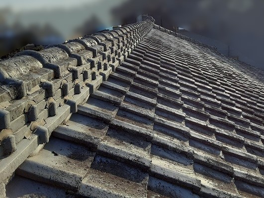 茨城町の長屋門屋根